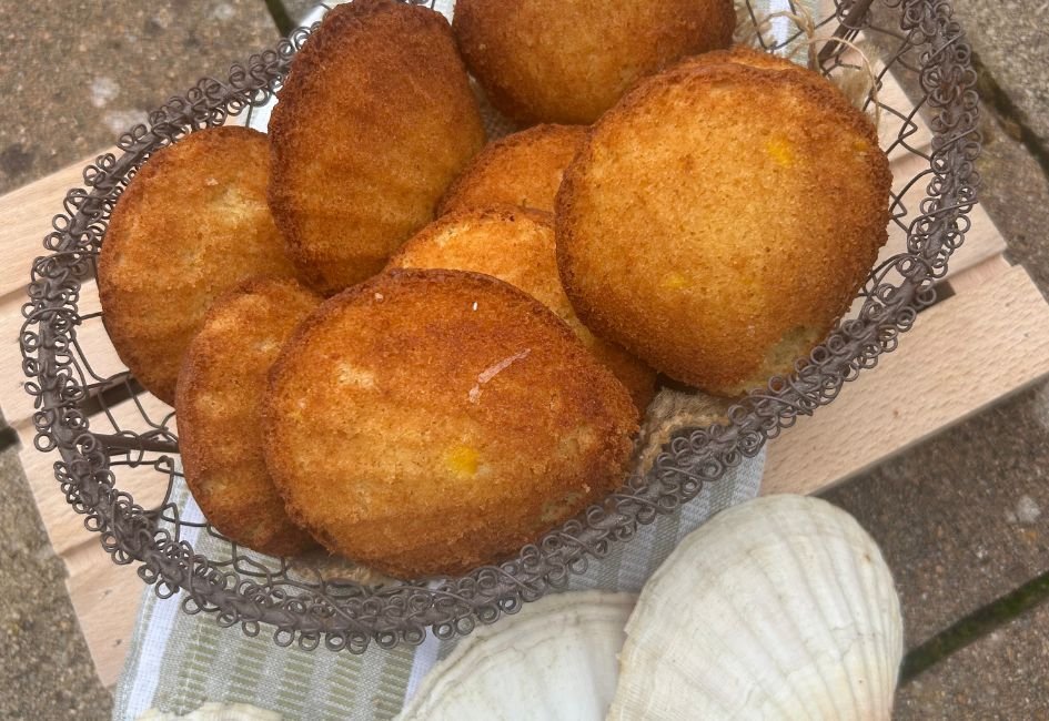 Des madeleines en forme de coquilles Saint-Jacques